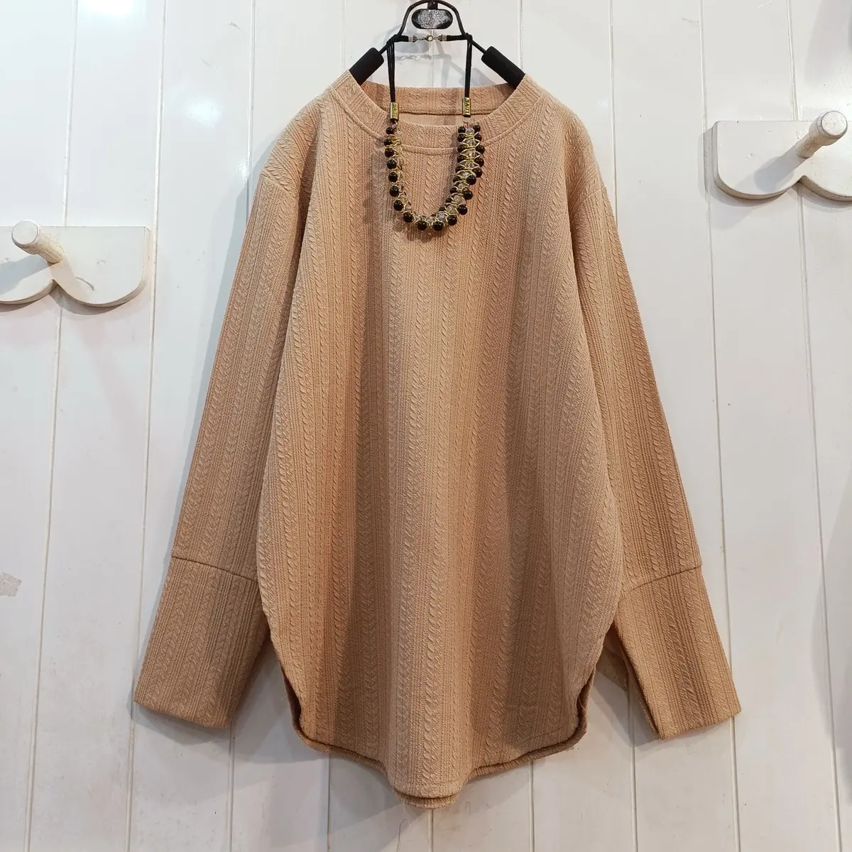 Minimalist Textured Soft Cotton Oval Seam Top Womenswear Comfort Basic Longsleeve Blouse
