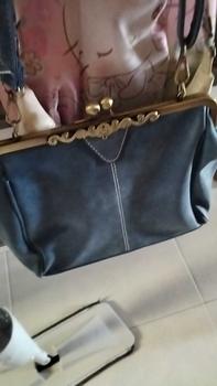 Product Review of Retro Handbag With Kiss Lock, British Style Crossbody Bag, Women Clip Purse With Top Handle from y**g 0
