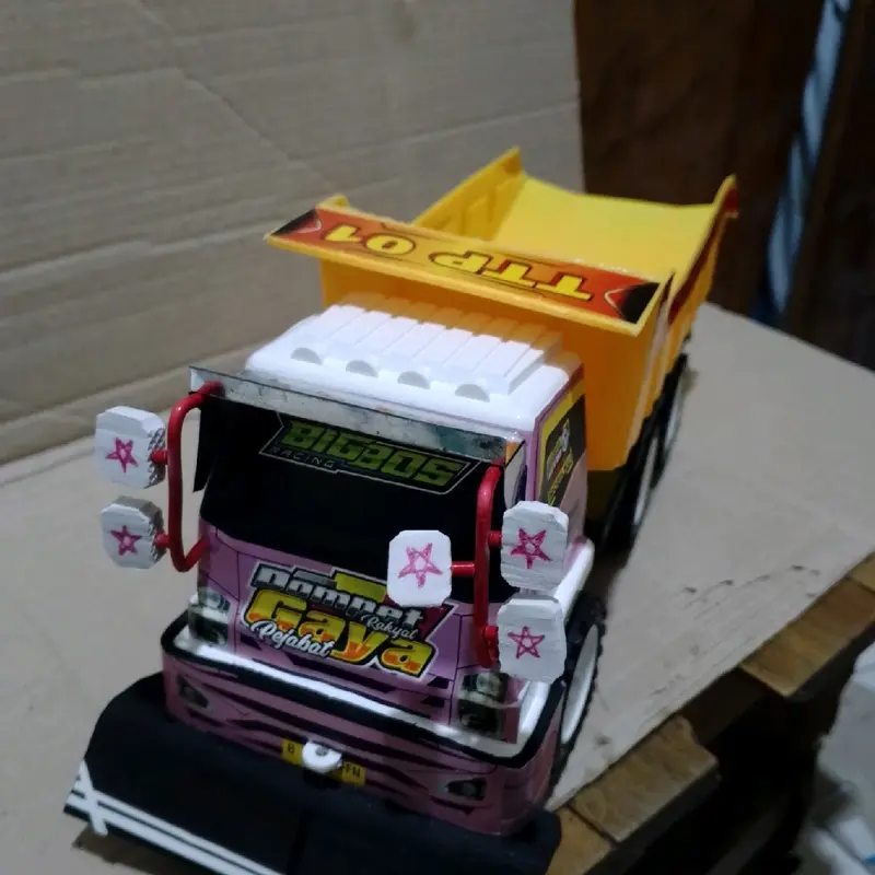 mobillan trek Isuzu giga modifikasi yg lagi viral termurah cocok untuk anak anak toys 6
