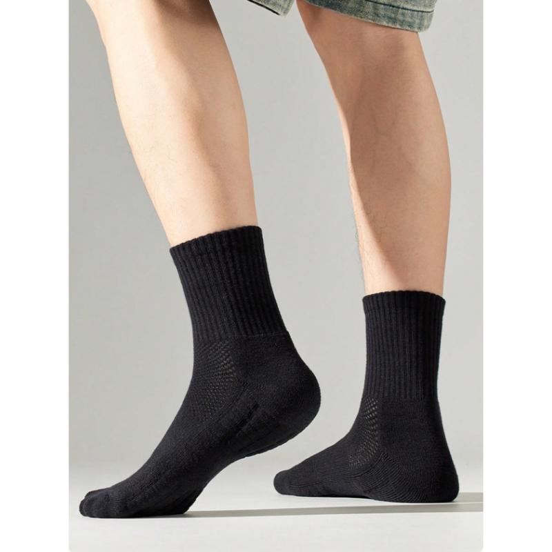 Product Introduction of Solid color basketball ladies men's socks sports running towel bottom thickened black and white couples socks 6