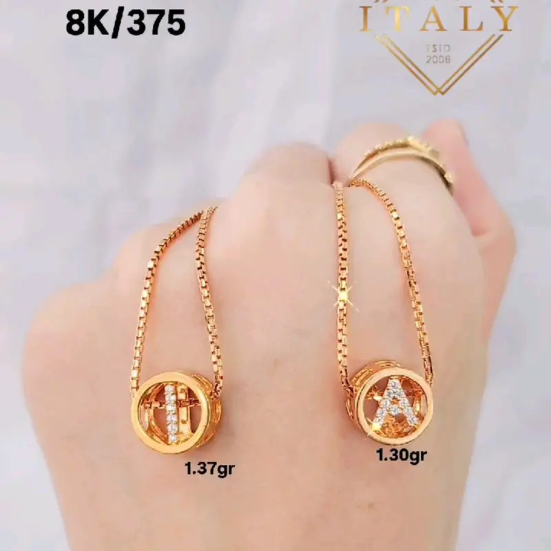 Liontin Kalung Bola Huruf P Putih Abjad 3