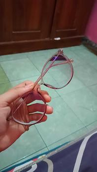 Product Review of [ BELI 1 PCS KACAMATA MINUS GRATIS 1 PCS KACAMATA NORMAL RANDOM ] Kacamata Fashion Frame 8146 Lensa Photocromic Blueray Bluecromic Eyewear Glasses from N**_ 0