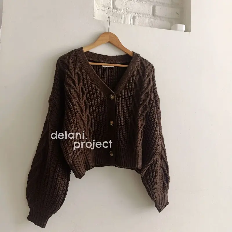 Delani.Project - Jiminie Cardi Semi Crop 1
