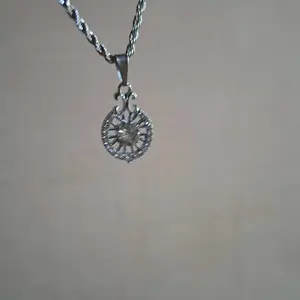 Kalung Titanium Model Tambang Silver Liontin Permata Spoke Silver Pria Wanita