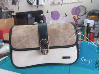 Product Review of En-ji Yuno Shoulderbag - Khaki from D**a L**a 2
