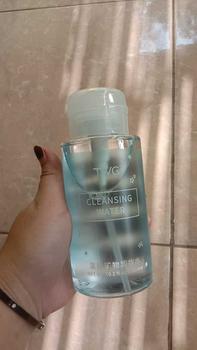 Product Review of Cleansing Water / Micellar Water / Makeup Remover 300ml Pembersih Wajah from R**8 0