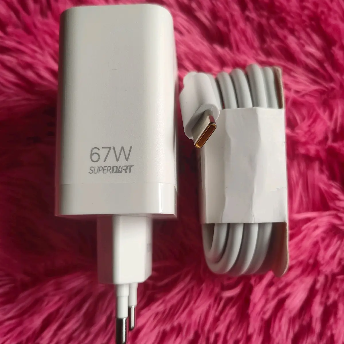 CHARGER REALM 10 PRO PLUS 67W SUPERDRAT ORIGINAL TYPE C