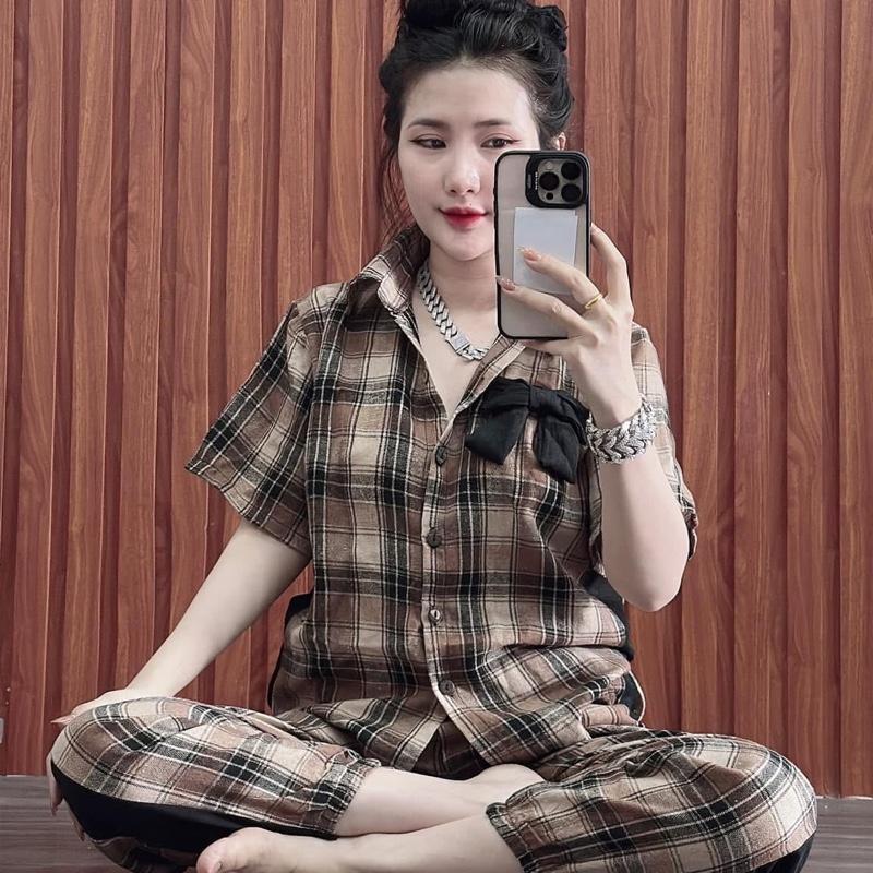 Đồ Bộ Đũi Sọc Nơ Nhỏ tay ngắn Viền đen quân bo chun không gian