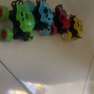COD Mainan Anak Mobil  Monster Zap Mainan Mobil Jip anak Off Road 4 Drive Inertial Monster Zap Off Road 4 Drive 360 Derajat