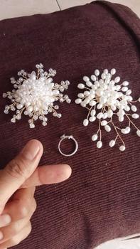 Product Review of (Bebas beli 2 dapat bonus) B35 Bross hijab mutiara snowflake mewat titanium Korea original from r**e 1