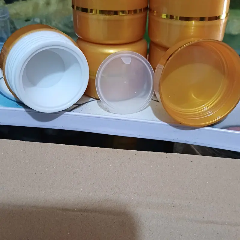pot cream pp 10gram warna gold gold list gold isi 10pcs 2
