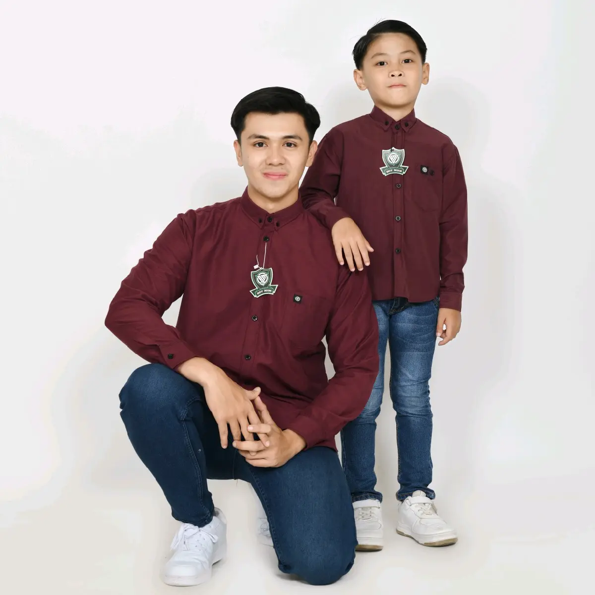 BOY MOM Burgundy Panjang Poplin Kemeja Polos Couple Ayah Dan Anak Warna Burgundy Lengan Panjang Kain Katun Poplin Ukuran Dewasa Dan Anak