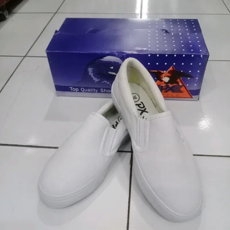 Sepatu Px Stile Pria Dan Wanita,Sepatu Px Stile Warna Putih Polos,Sepatu Px Stile Ukuran 35 Sampai 43,Sepatu Px Stile Anti Slip Kuat Dan Tahan lama,sepatu px stile insole karet premium,sepatu px stile sangat nyaman di pakai,sepatu px stile istibes 3