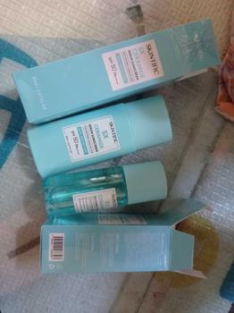 Product Review of 【top creator】SKINTIFIC 5X Ceramide Serum Sunscreen SPF50 PA++++ Skincare Sunblock untuk Kulit Berminyak, Berjerawat,Sensitif Skin Barrier Protect dari Sinar Matahari from c**k 1