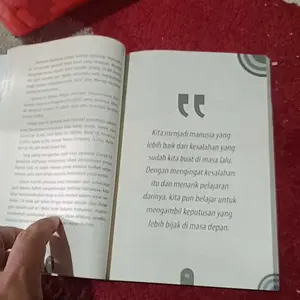 Buku Kisah & Rahasia Kekayaan Warren Buffett Motivasi Inspirasi
