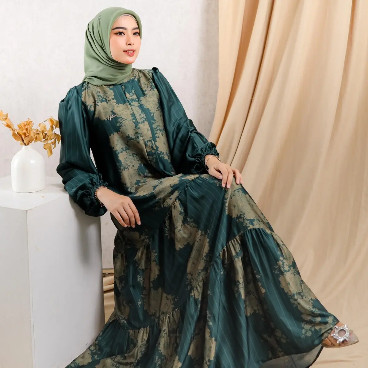 Rossa dress by halwa apparel