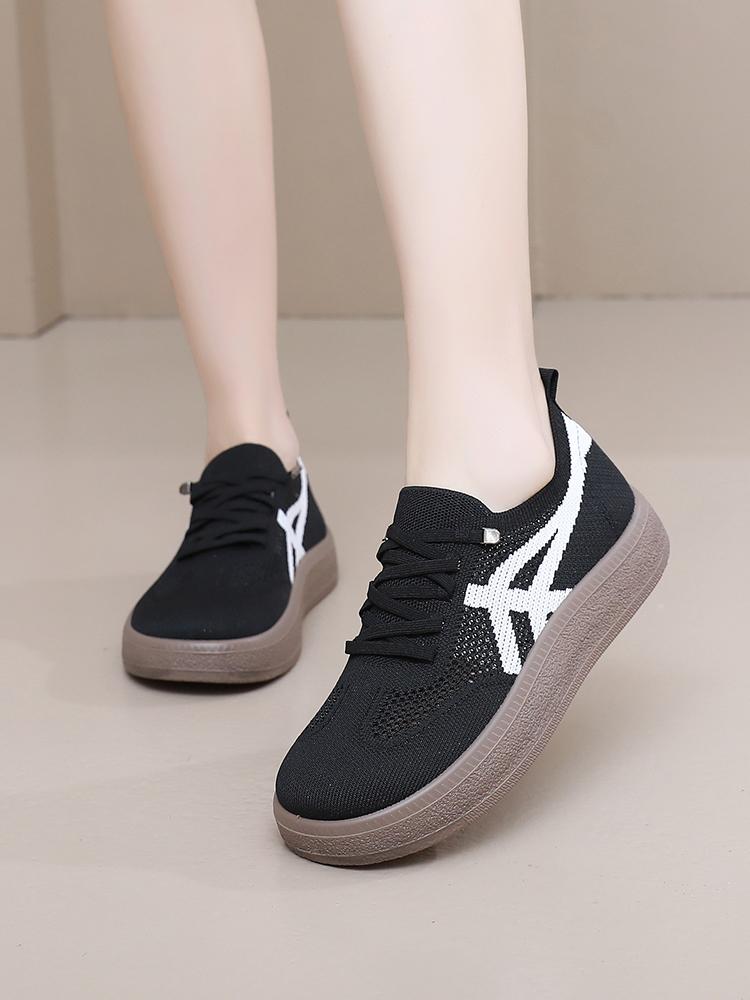 Product Introduction of 2025 summer new women's casual shoes Breathable mesh surface comfortable shoes for many occasions can be worn shoes 16