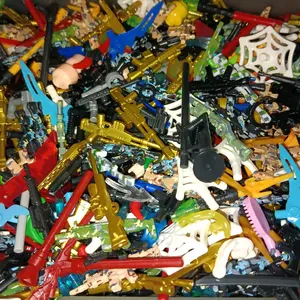 Mainan Balok Aksesoris Keren - Aksesoris badan tameng helm armor kepala rambut dll Bahan Plastik