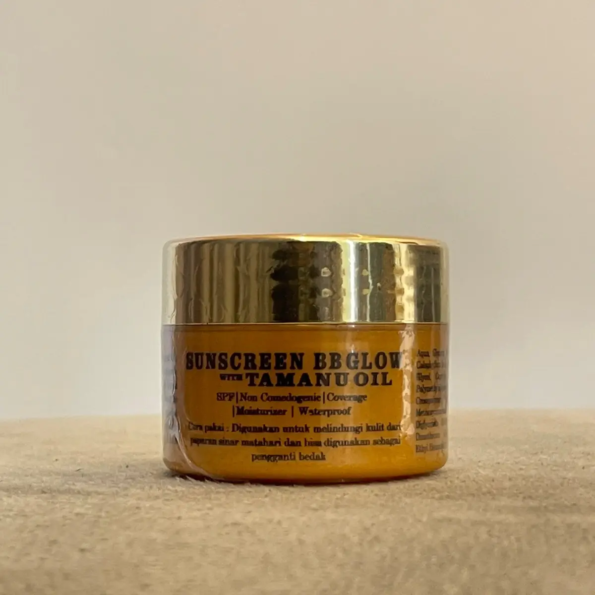 BB GLOW  Sunscreen With Tamanu Oil By Refliskin Beauty
