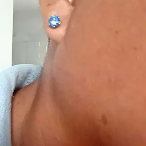 Anting Wanita Tusuk Blue Sapphire Cubic Zircon