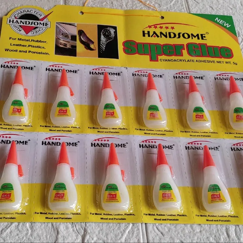 Lem Kor*a Super Glu Renceng Isi 12 Pcs Murah 0