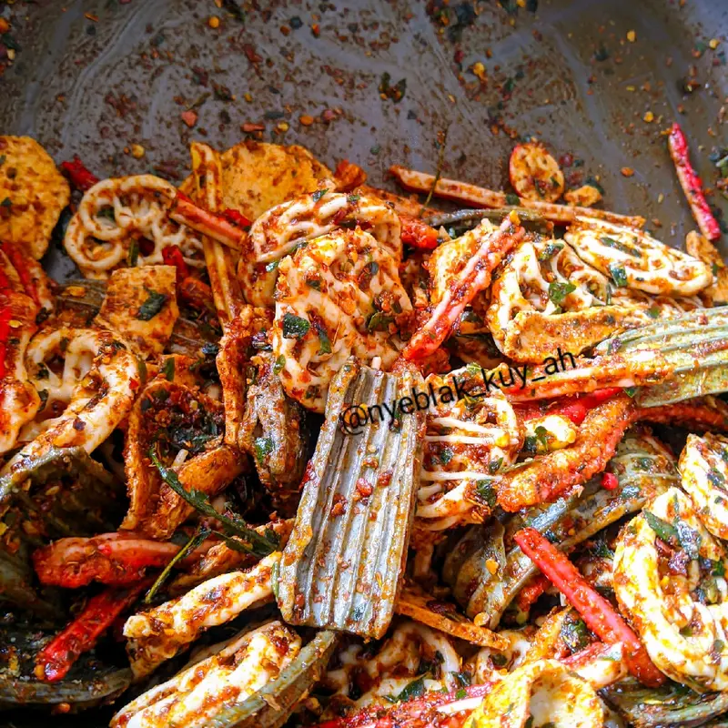 KERUPUK CAMPUR JENGKOL/BETON/PEDO/BASRENG SEBLAK MIX CIKRUH neto 1kg Snacks Pedas 0