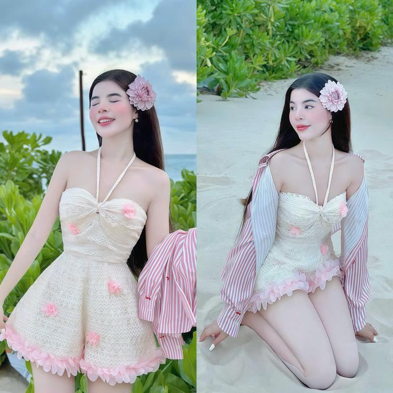  Jum nữ ren thêu cúp ngực có dây cột đính bông viền hoa kèm áo khoác sọc sang chảnh xinh xắn dễ thương phù hợp cho các nàng diện đi biển đi du lịch 