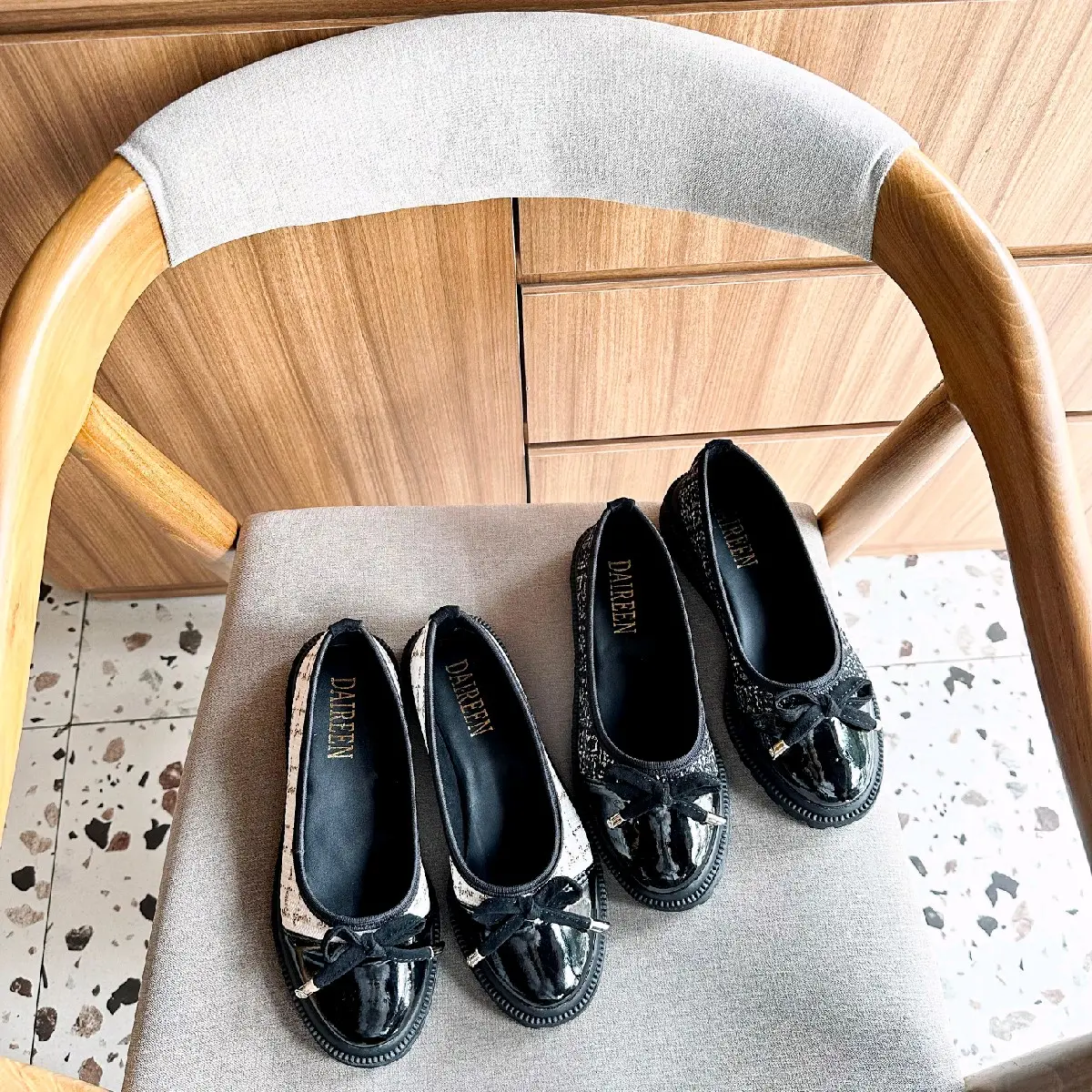 ONOKKY - Sepatu wanita slip on docmart korea model terbaru 2024 warna Hitam dan coksu ukuran 37-40