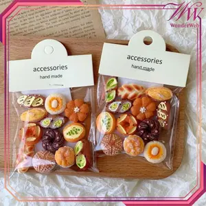 12pcs/set Tempelan Magnet Kulkas Stiker Magnetic Mini Lucu Hiasan Kulkas Roti Bread Imitasi Kue Miniatur Stiker Kulkas
