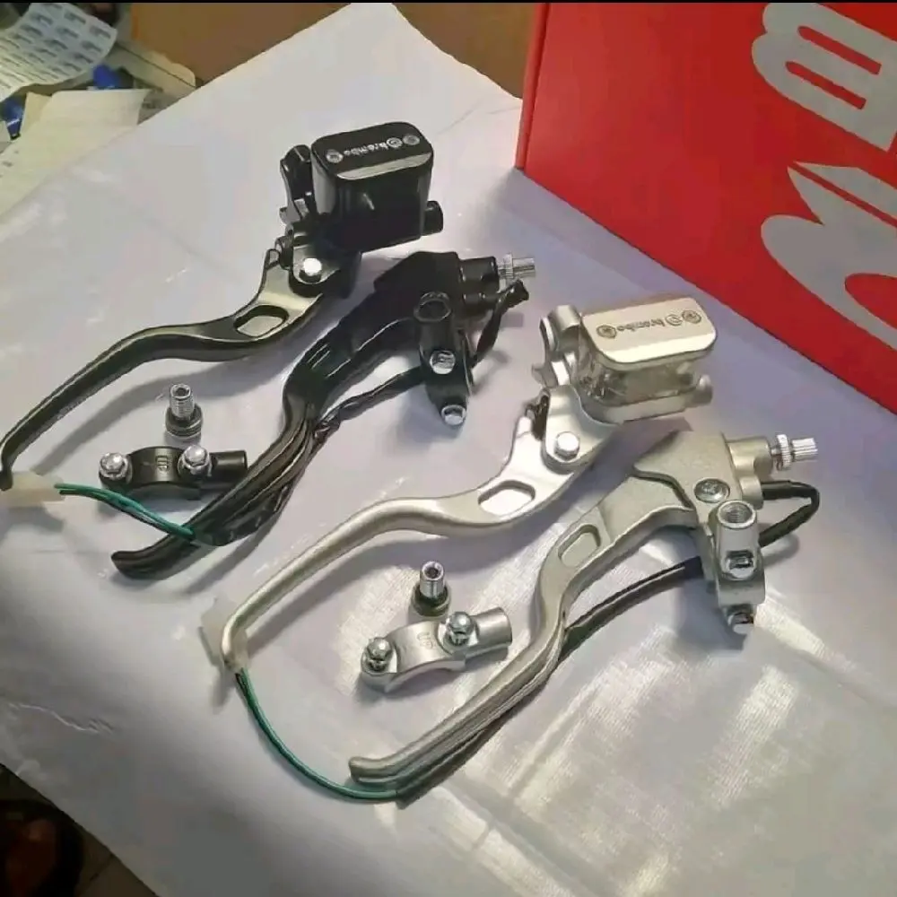 Master rem handle rem handel rem  tabung kaca kotak hitam dan silver universal semua motor matic bebek kopling  Motorcycle kaliper