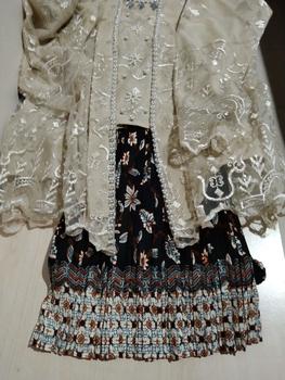 Product Review of Kebaya kutubaru modern full payet bahan tulle modern (Kns) from U**7 1