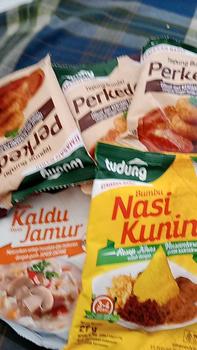 Product Review of Tudung Bumbu Kaldu Jamur Tudung 40gr from v** m**y 8** 0
