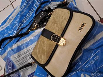 Product Review of En-ji Yuno Shoulderbag - Khaki from x**y 2