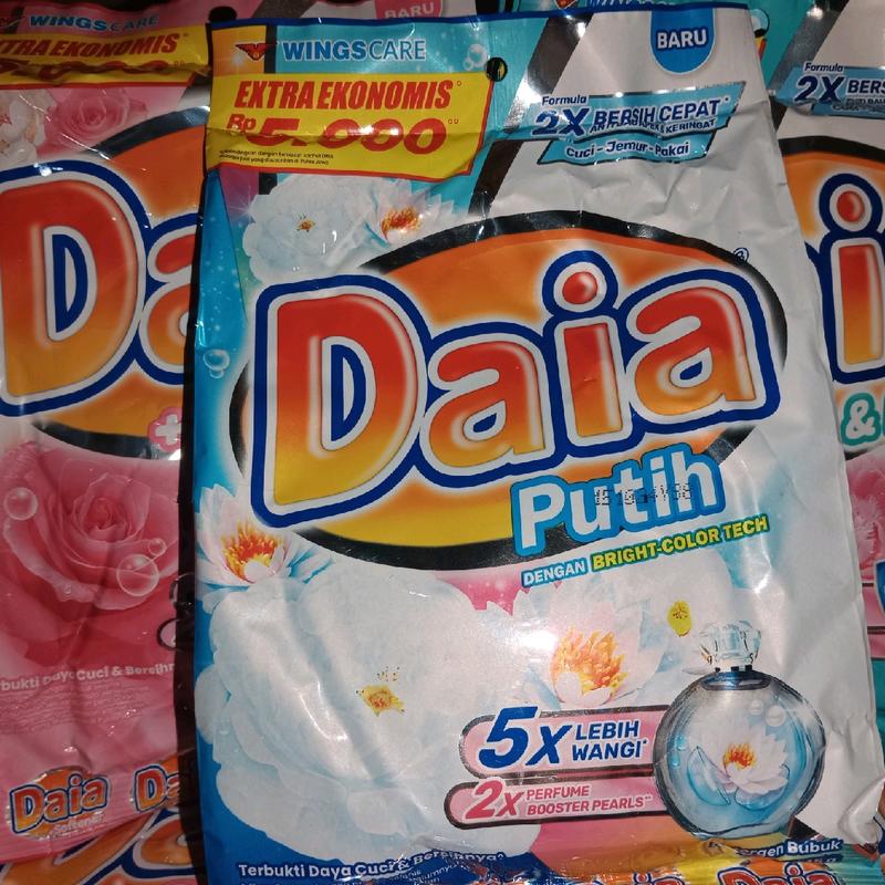Daia Deterjen Bubuk 245 Gram Detergent Pembersih  Pakaian Laundry 3