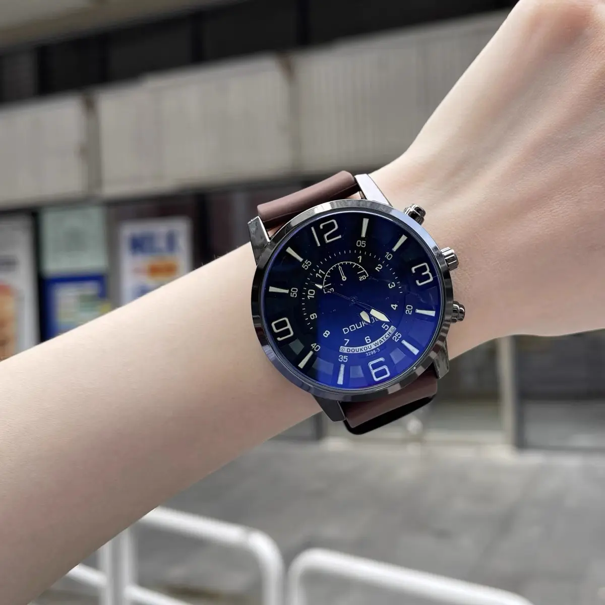 Đồng Hồ Unisex, Mặt Số Lớn, Thời Trang Xu Hướng Hàn Quốc, Dây Đeo Silicon, Đồng Hồ Đồng Hồ Đeo Tay Thường Ngày Thích Hợp Cho Nam Và Nữ, Thích Hợp Cho Học Sinh