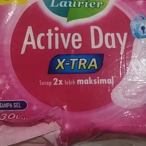Laurier Active Day Maxi 30s - Pembalut Non Wing 22cm