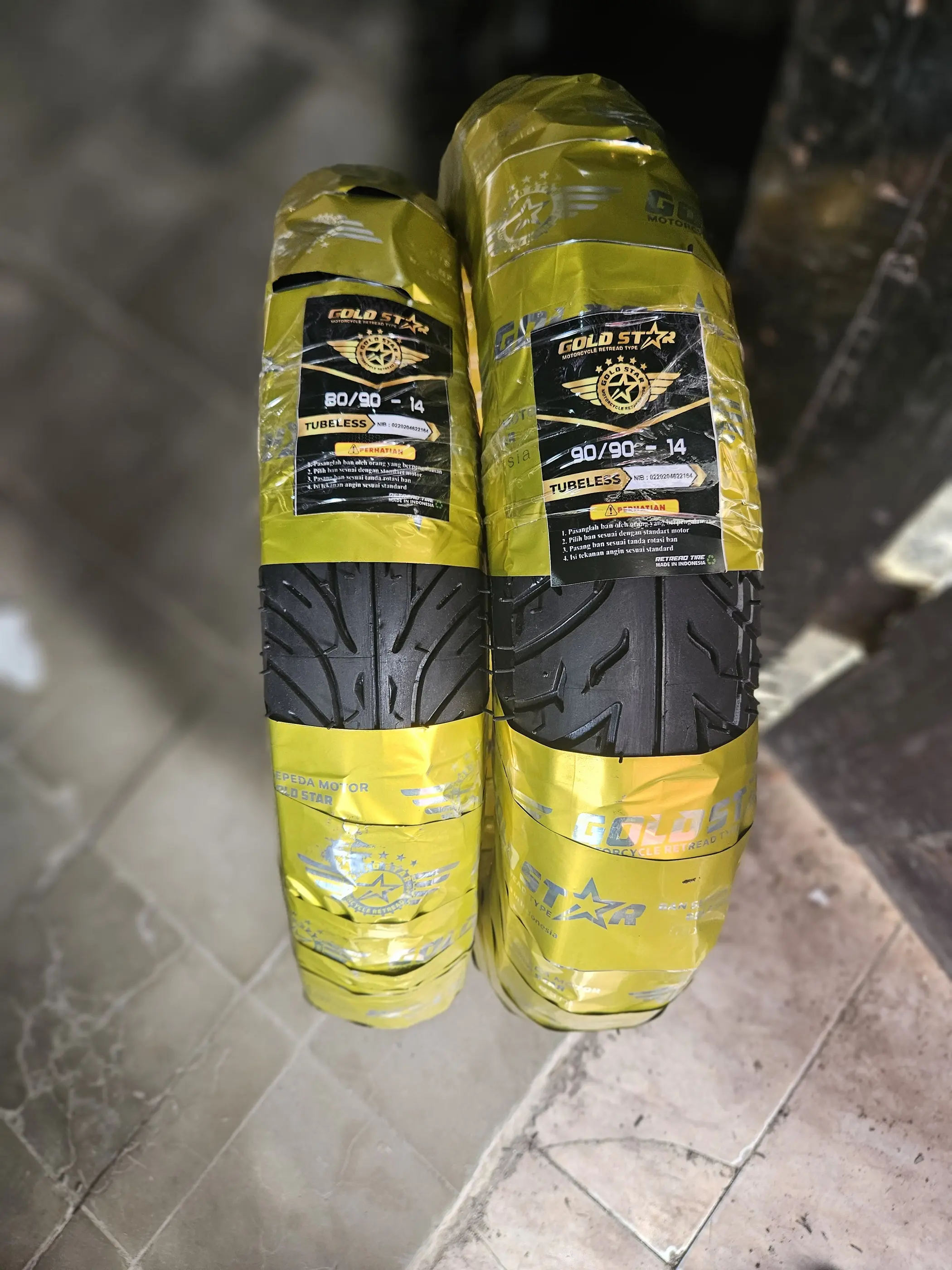 ban TUBLESS matic SEPASANG depan belakang ukuran 80/90 dan 90/90-14 merek goldstar