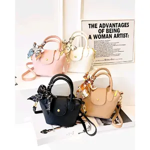 Luna Small Bag Tas Selempang Wanita Korean Style Tas Wanita Kekinian untuk Gaya Kasual yang Elegan