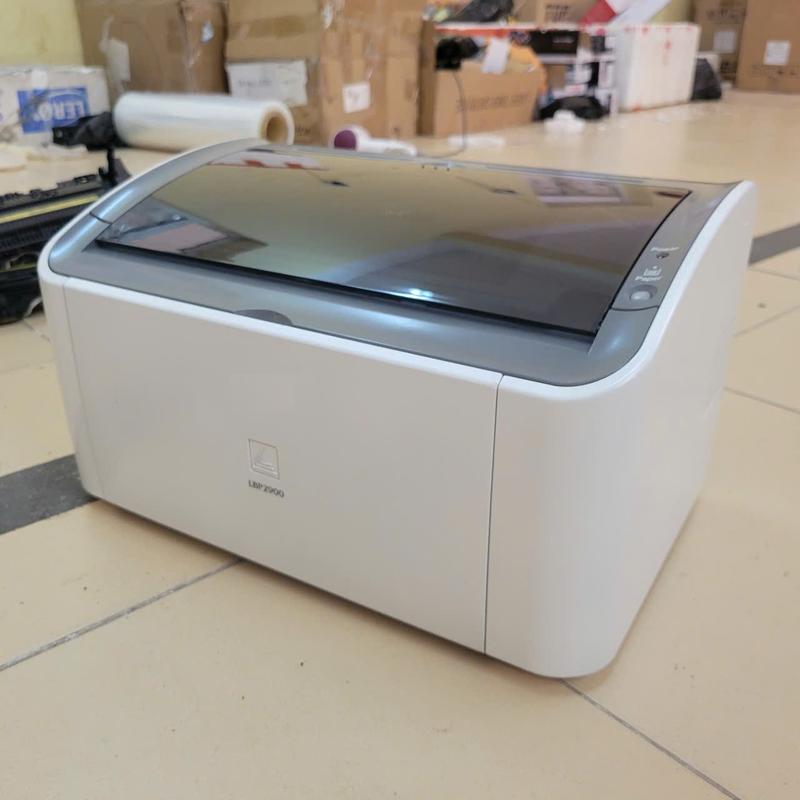 Máy in CAN0N 2900 còn rất mới đẹp kèm hộp mực mới và phụ kiện dây cắm
