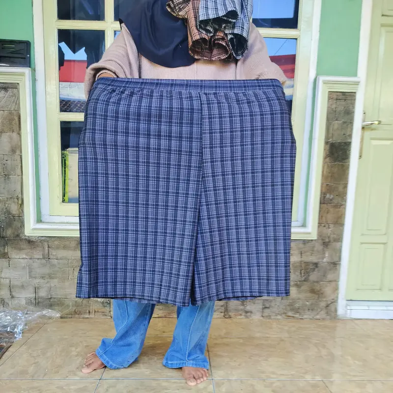 XXXL kulot pendek jumbo motif kotak jacquard pinggang full karet celana harian wanita Kantong Melar Santai Shorts 1