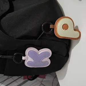 LAVIN JE Bag Charm Alphabet Gantungan Tas Huruf Gantungan Kunci Unik G1110
