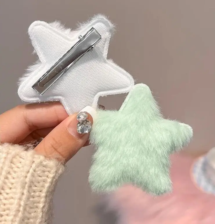 Hairpin splayed bangs flanked by plush stars small sweet five-pointed star girl heart cute broken hairpin