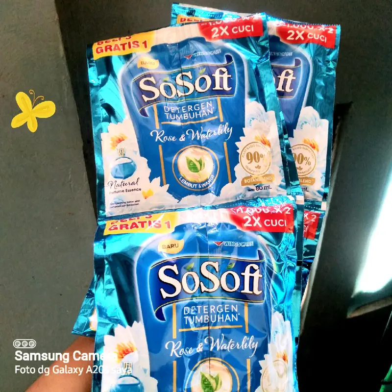 SoSoft kemasan sachet isi 16 renceng deterjen cair 2