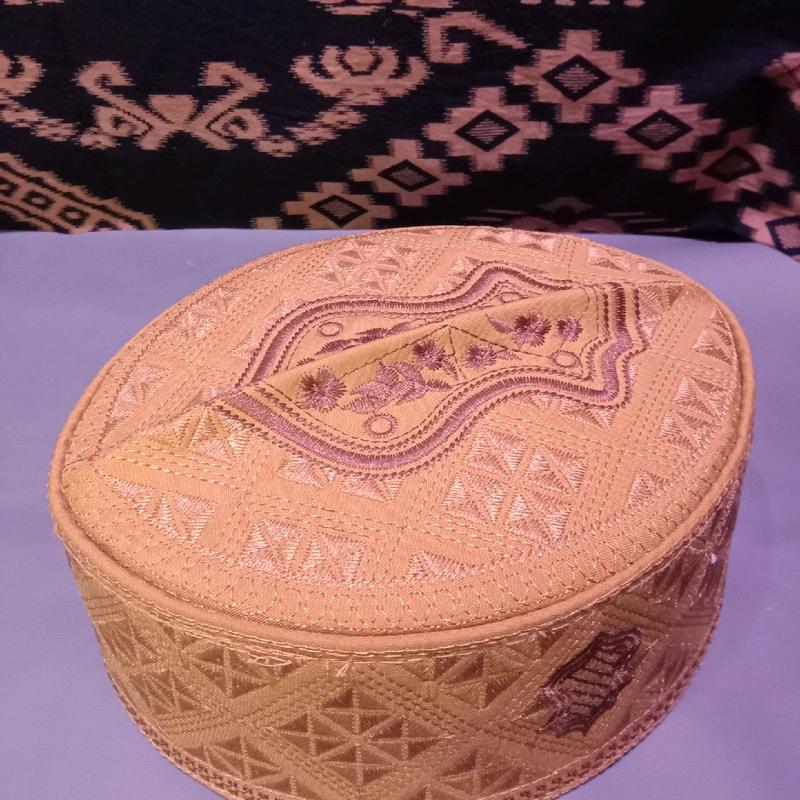 Peci Asaghofah, Songkok Kopiah Pria Muslim Asaghofah Logo Terompah Warna - Desain Unik Hitam, Lingkar Kepala 51-59 cm - Motif, Dewasa 7