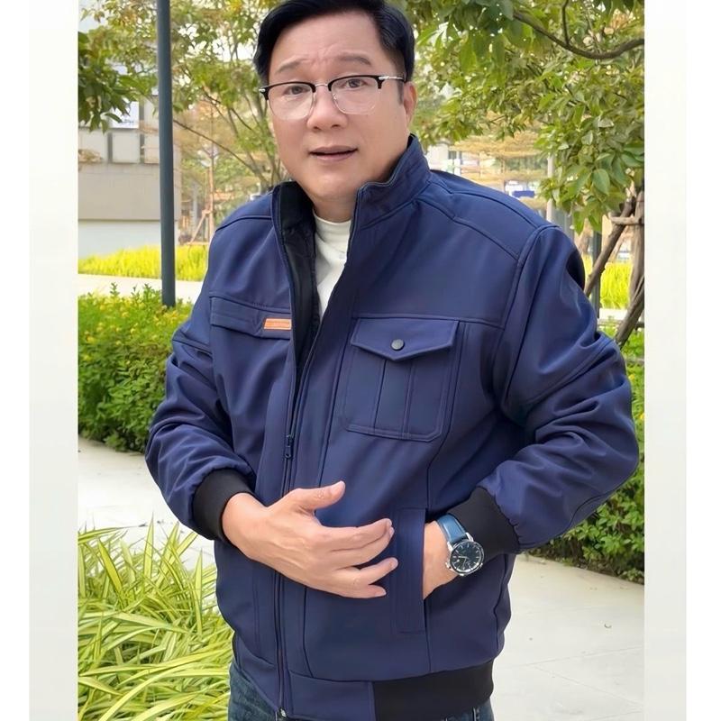 Độc quyền Đạt Tích Cực Áo khoác cho bố và ông với chất liệu nỉ ép dầy dặn chống nước được lót lông cừu mềm mịn giữ nhiệt tốt có túi ngực trong tiện lợi