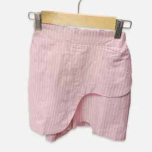 Celpen Wanita Celana Pendek Wanita Motif Garis Pink Stylish & Nyaman untuk Aktivitas Sehari-hari dengan Desain Elegan