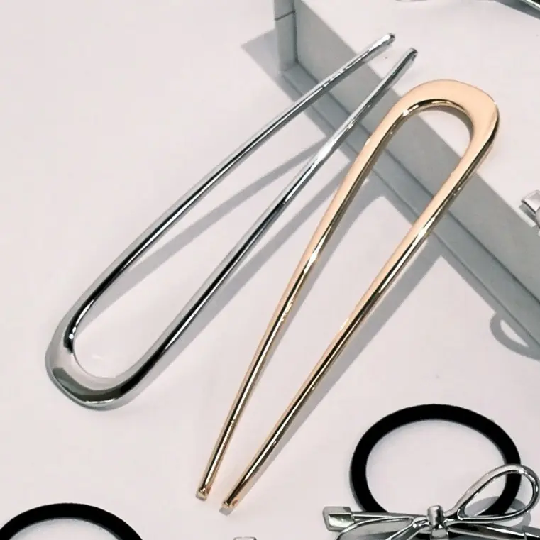 That Letter M Magnolia Hair French Pin [Silver/Gold]