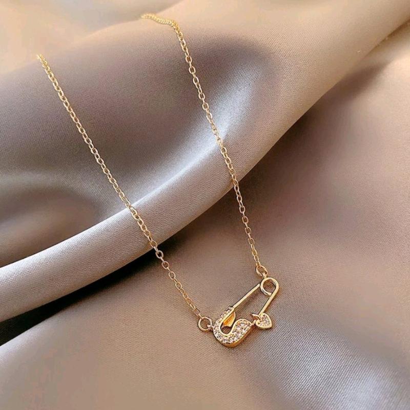 Kalung Pin Diamond Model Peniti Titanium 0
