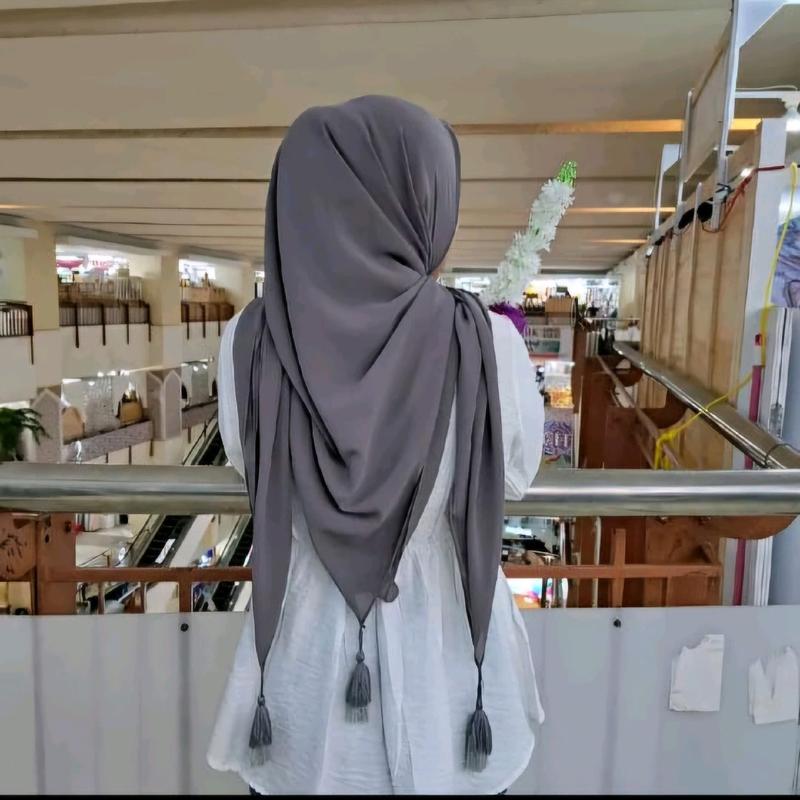 Segiempat tassel jumbo syari size 130x130cm / hijab segiempat pompom viral 2