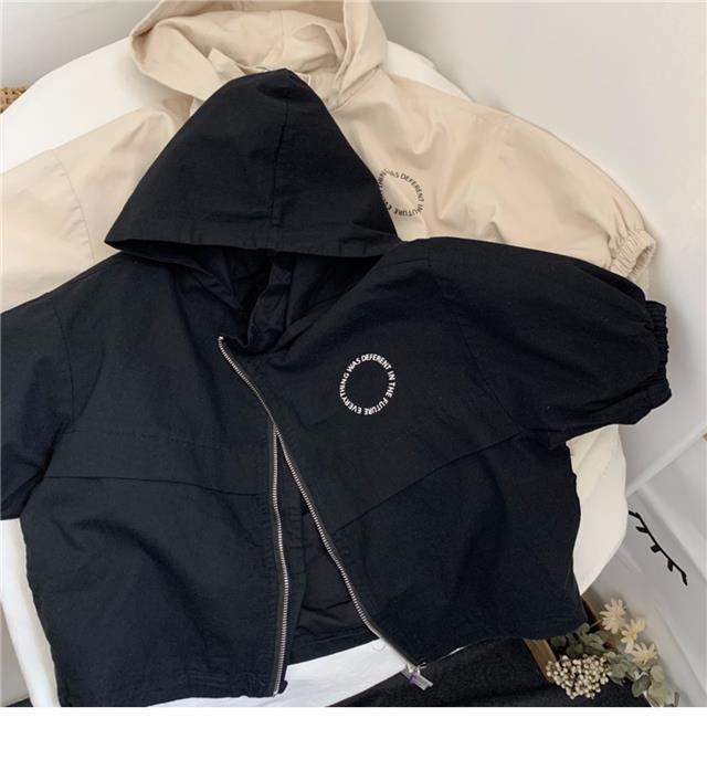 Product Introduction of Japanese and Korean styles~High quality Korean style children's letter hooded windbreaker for boys and girls, handsome coat for spring and autumn fashion children 2